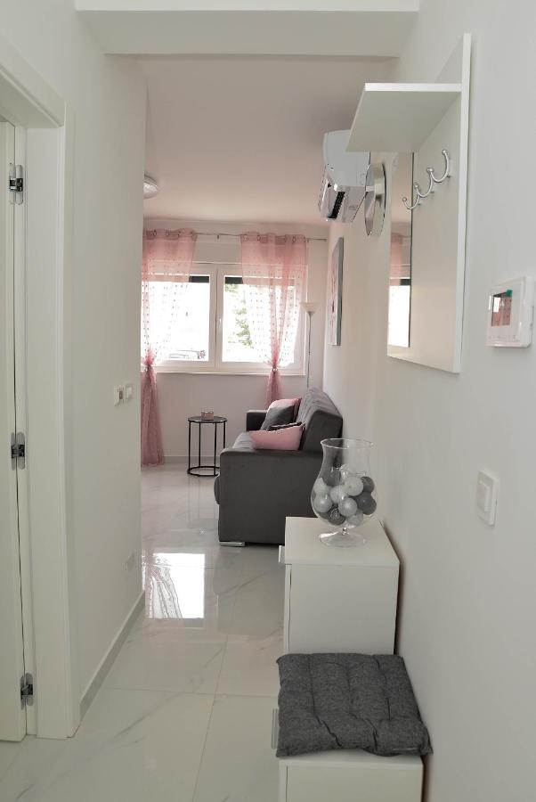 Apartment Laura Задар Экстерьер фото