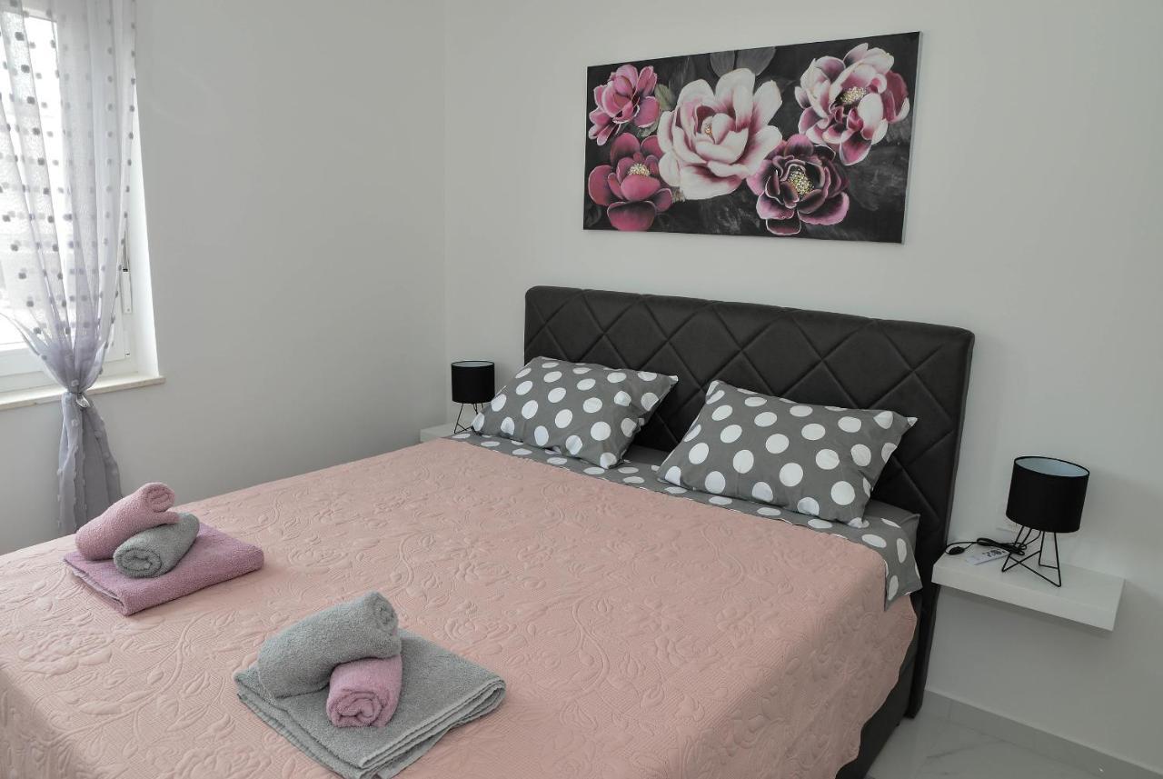 Apartment Laura Задар Экстерьер фото