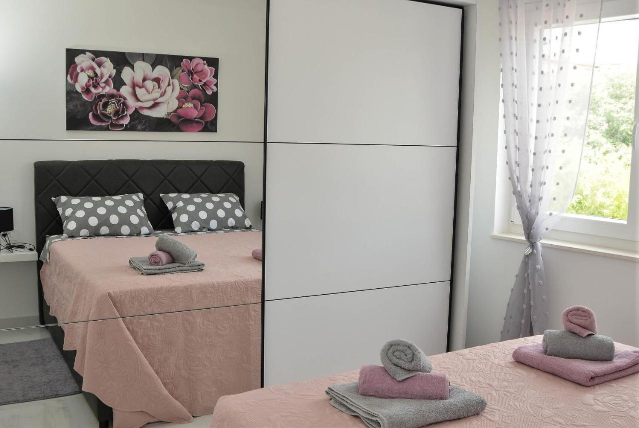 Apartment Laura Задар Экстерьер фото