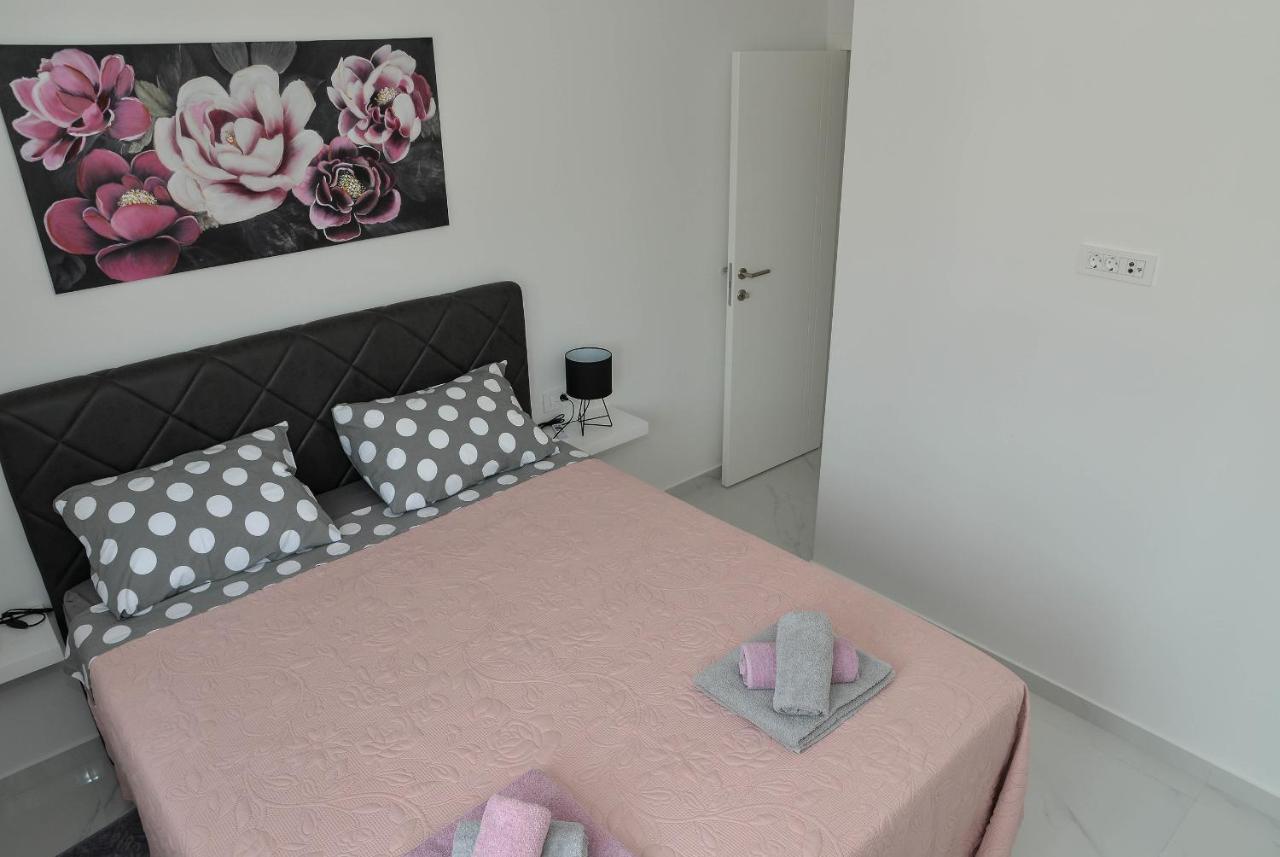 Apartment Laura Задар Экстерьер фото